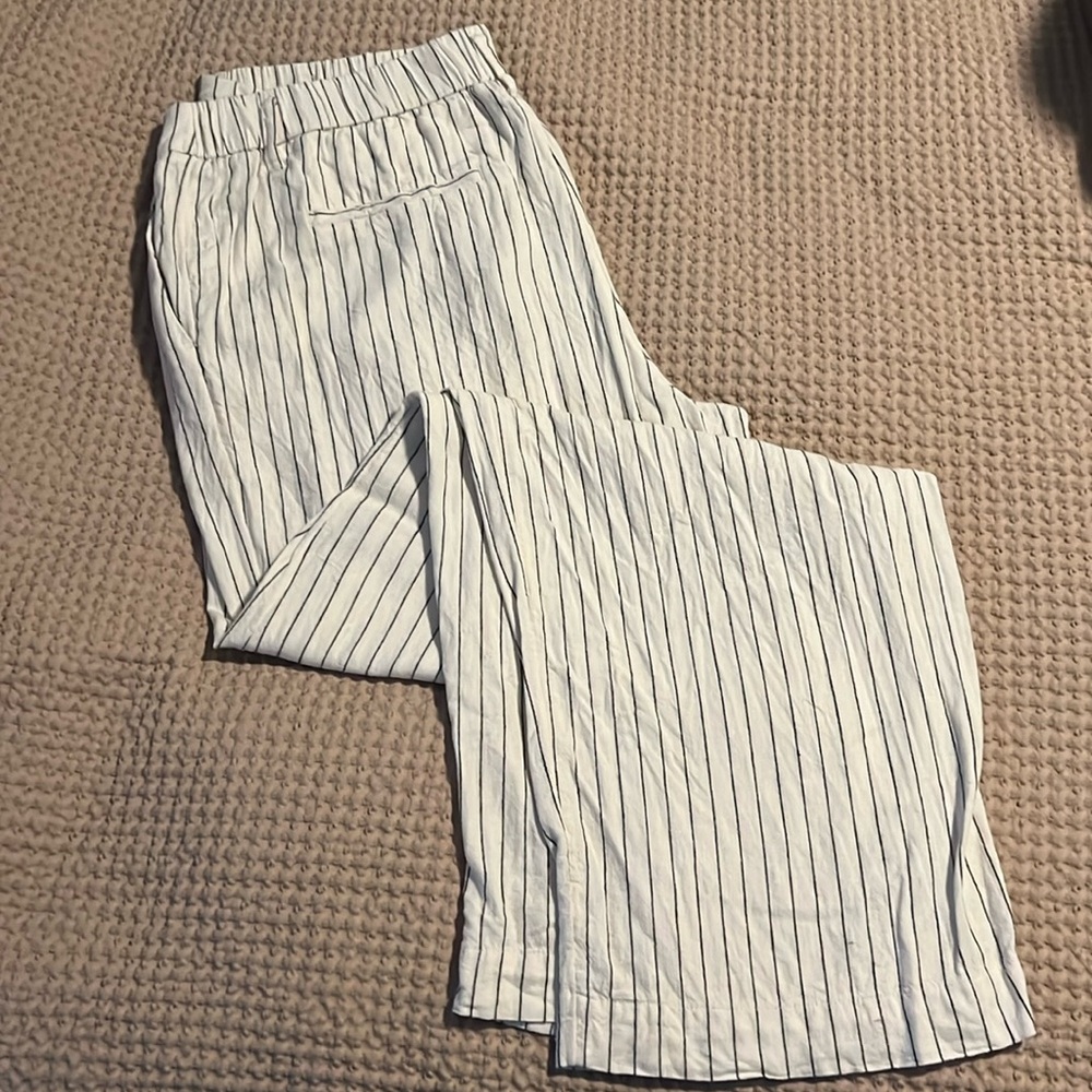 A New Day white linen pinstriped pant